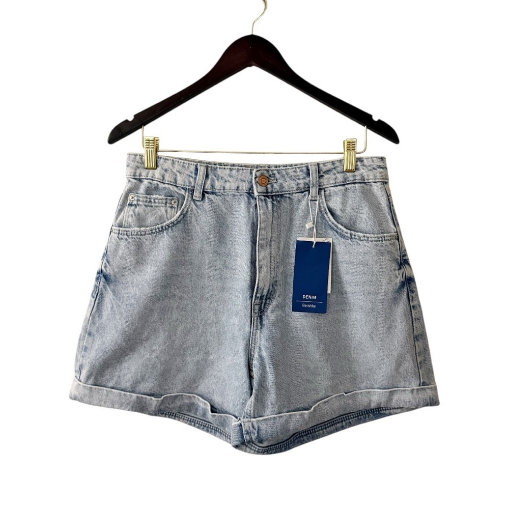 Bershka Denim Women's Light Blue High Waisted Rolled Cuff Shorts size 10